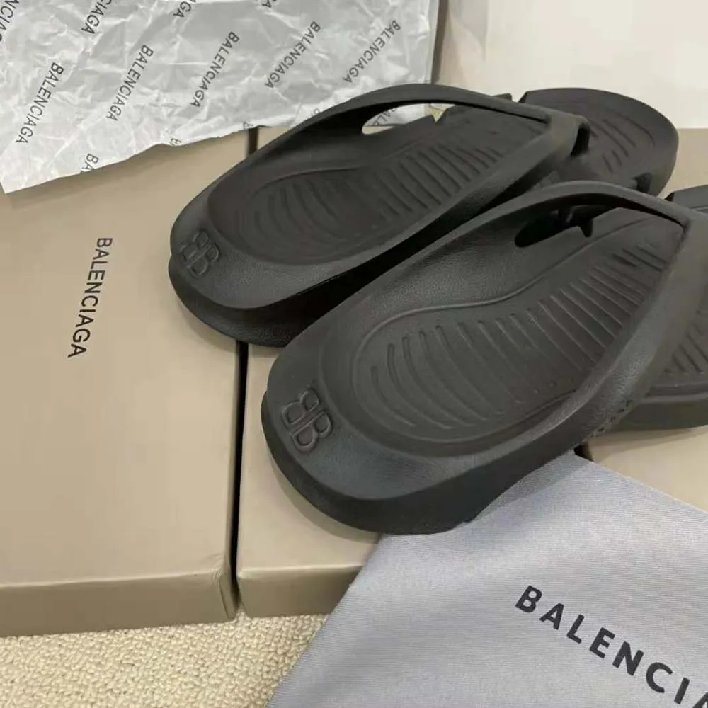 Balenciaga Sandalia Mold Thong para Mujer en Negro