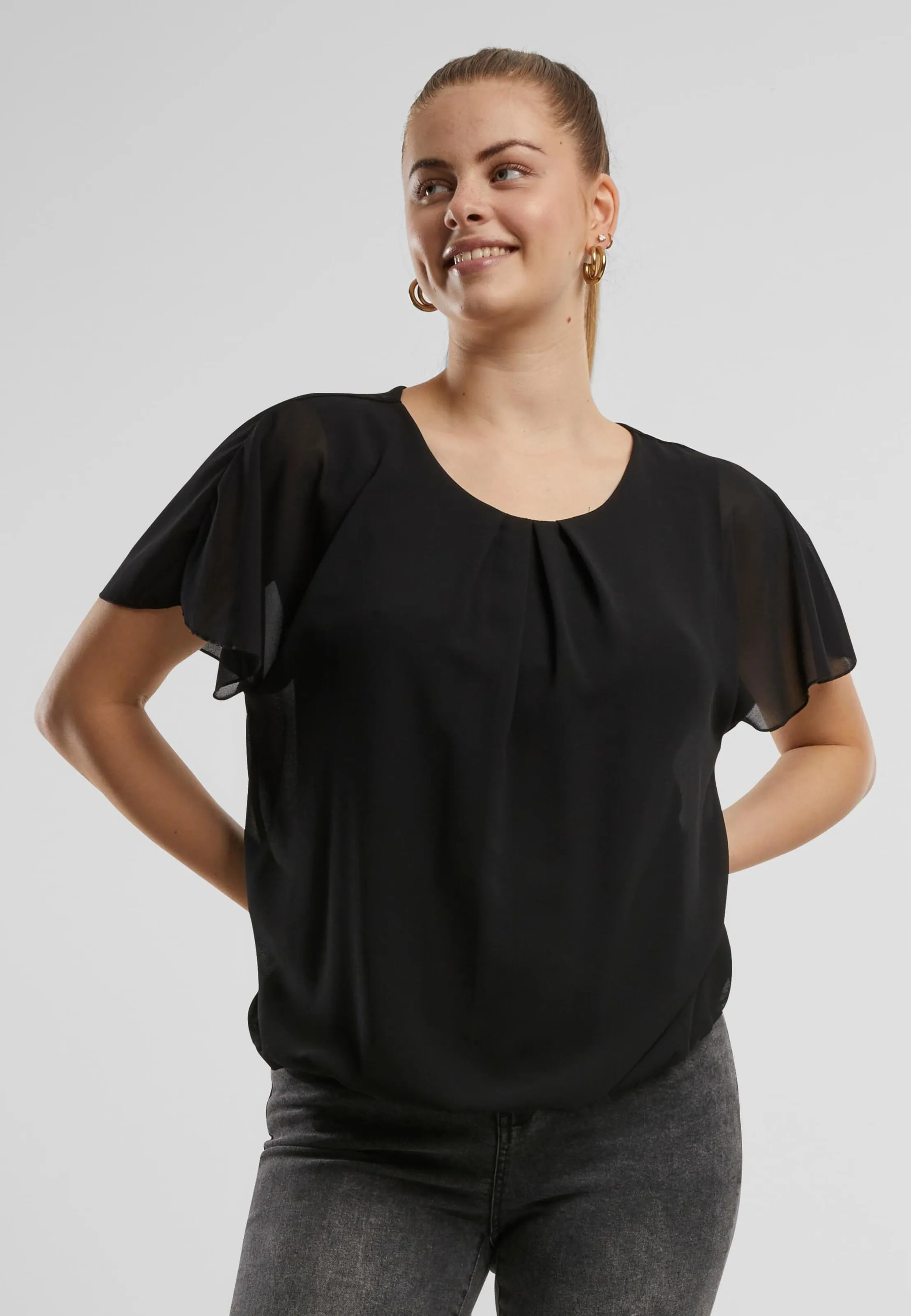 Blusa Cloud5ive en Negro