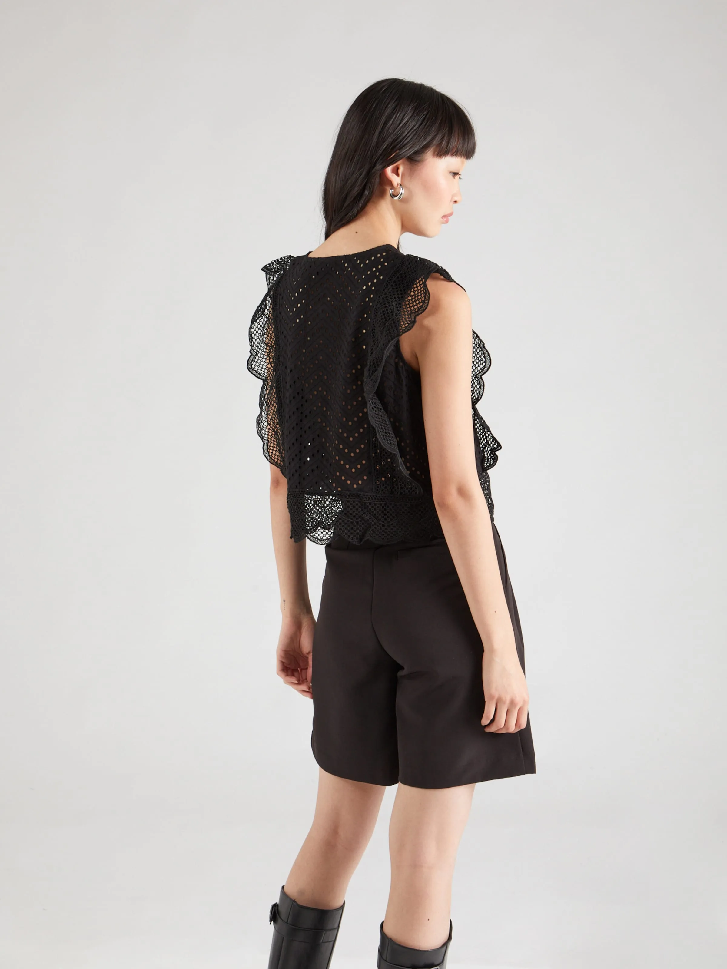 Blusa 'PCKARISMA' PIECES en Negro