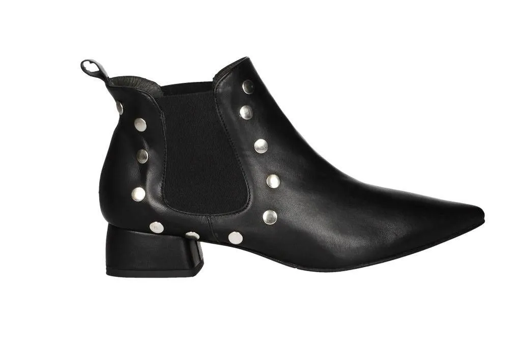 Botin Piel Negro Elasticos Laterales Tachas Plata