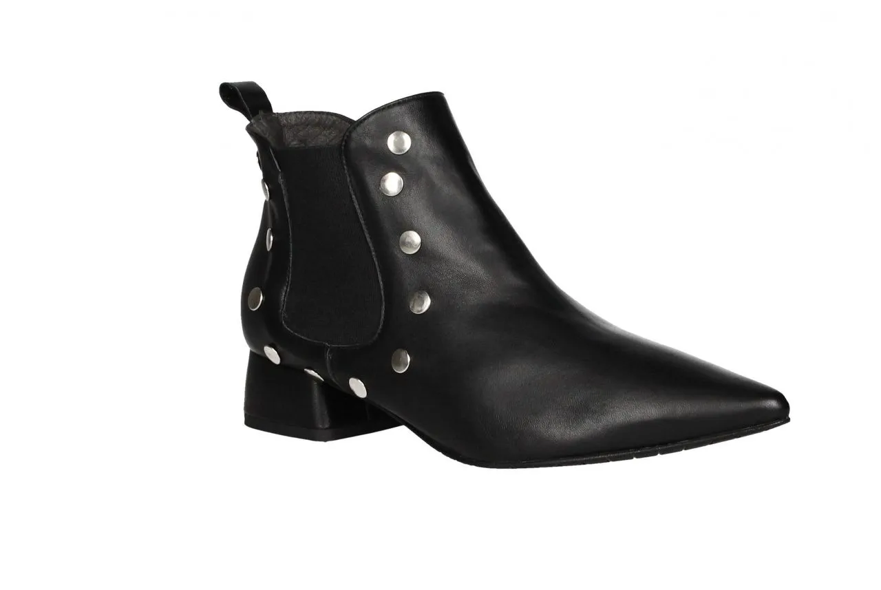 Botin Piel Negro Elasticos Laterales Tachas Plata