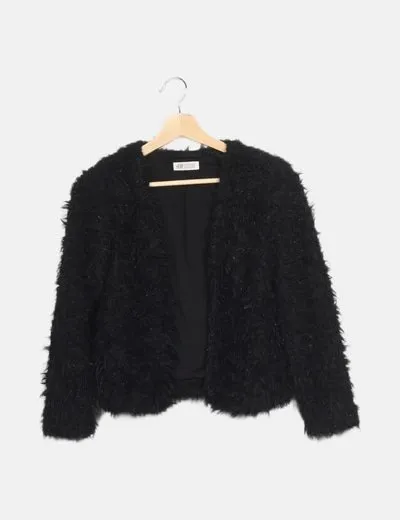 H&M Cazadora negra de pelo