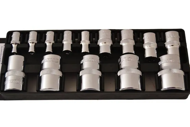 Juego de 14 vasos torx hembra.