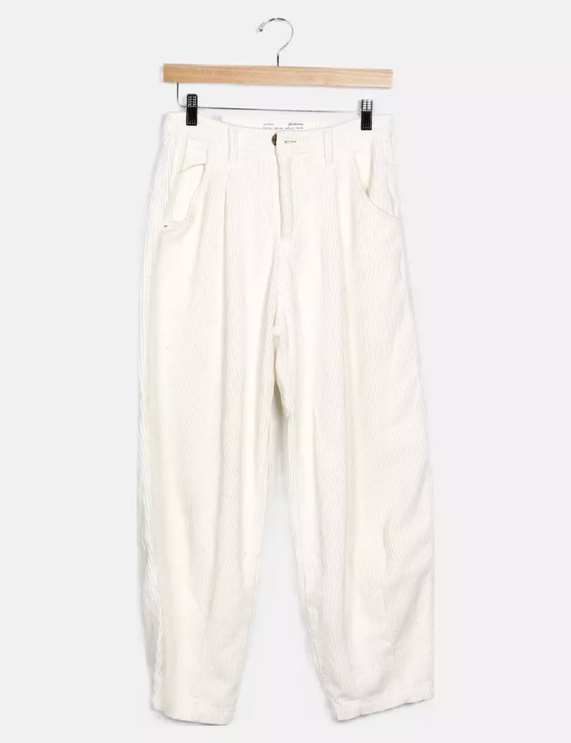 Stradivarius Pantalón blanco de pana