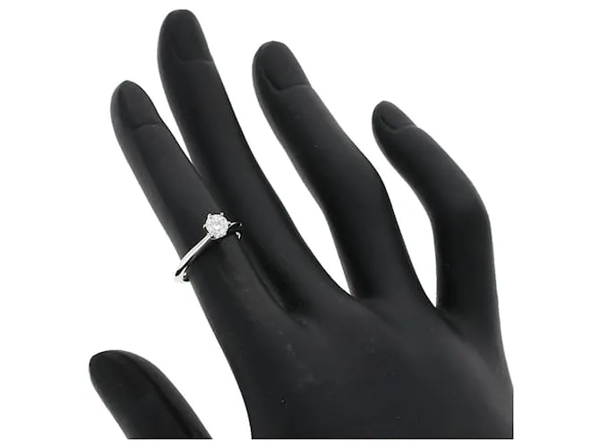 Tiffany & Co Anillo de diamante solitario Tiffany con borde afilado 